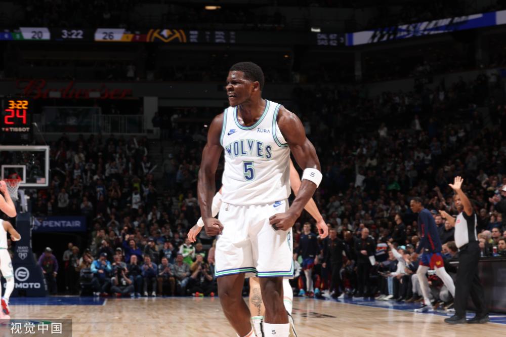 足球场上 足球场上