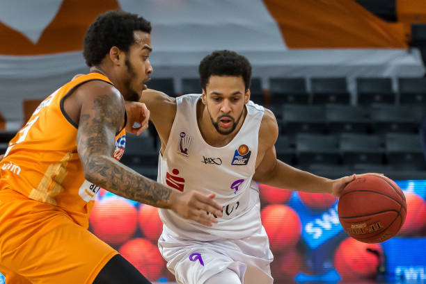 现出如炬的 现出如炬的