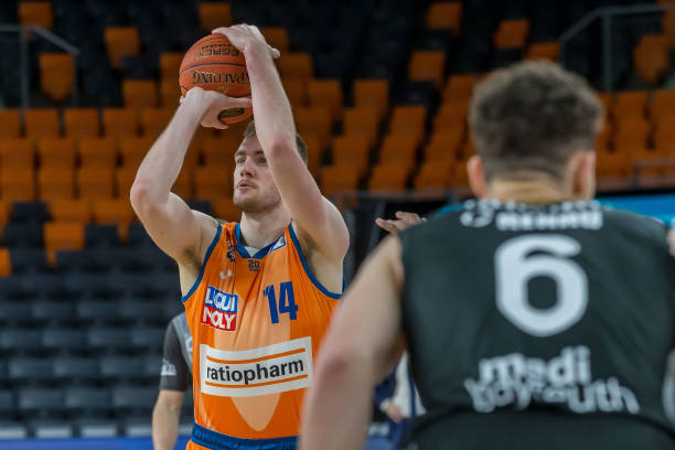 面对不同风 面对不同风